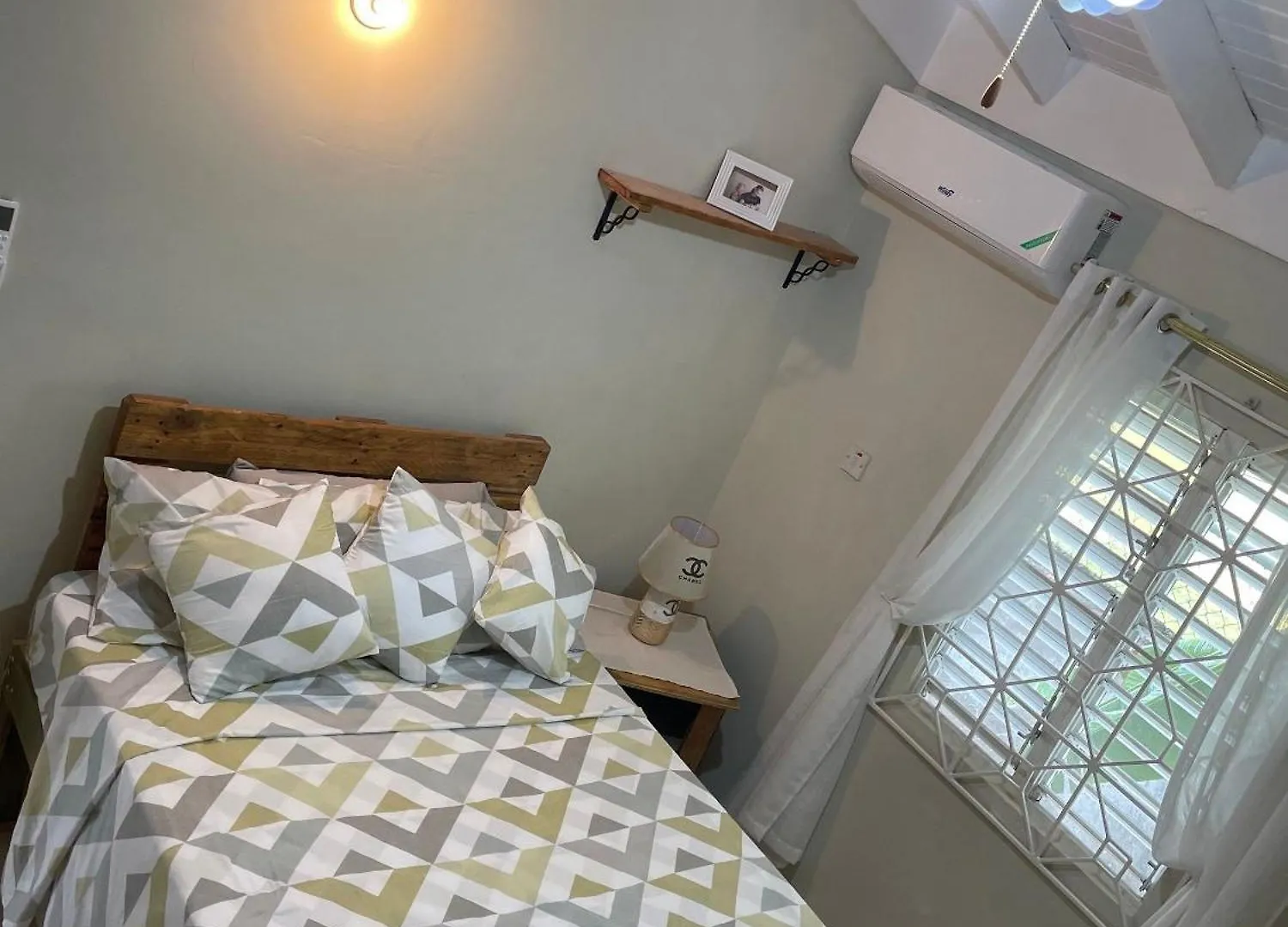 Holiday home Sians Starfruit Villa Falmouth